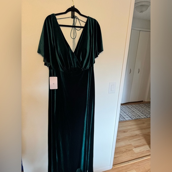 NEW Jenny Yoo Anthropologie Ellis Gown Open Back Velvet Emerald Size 24 Plus NWT - Picture 4 of 9